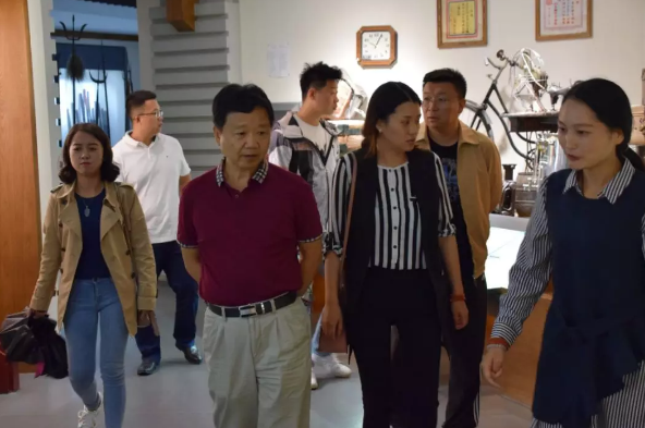 国务院发展研究中心研究员孟春一行参观高黎贡文化创意产业园区