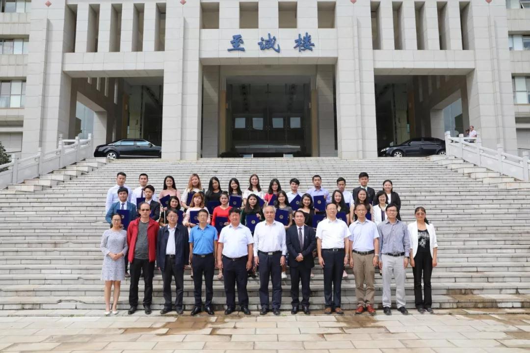 恒益集团“中缅友好畜牧、种植技术培训班” 在云南农大顺利结业